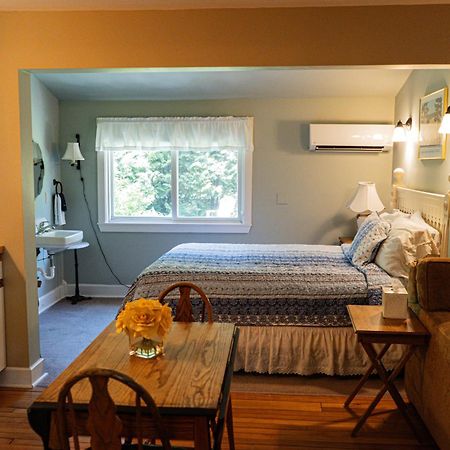 Sylvan Inn Bed & Breakfast 글렌 아버 외부 사진